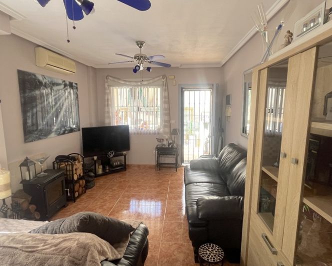 Image No.14-2 Bed Townhouse for sale