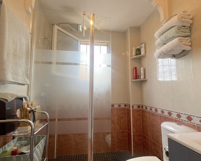 Image No.26-2 Bed Townhouse for sale