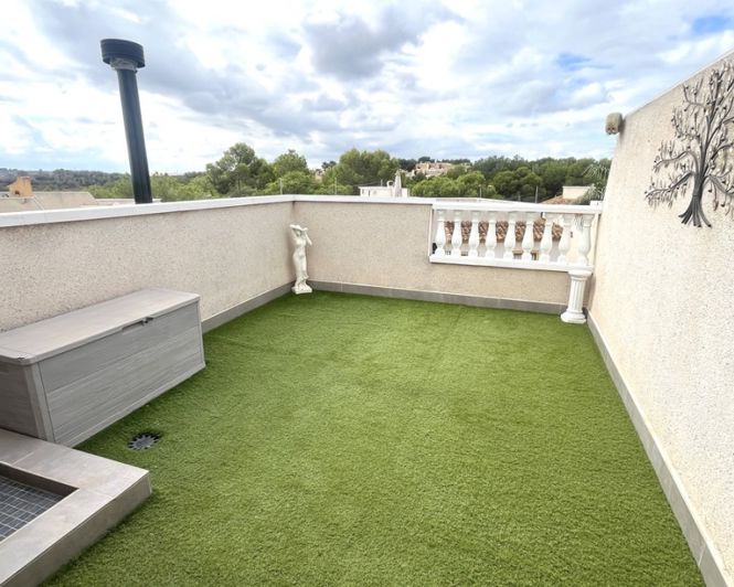 Image No.30-2 Bed Townhouse for sale