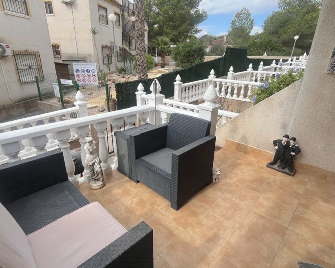 Image No.7-2 Bed Townhouse for sale