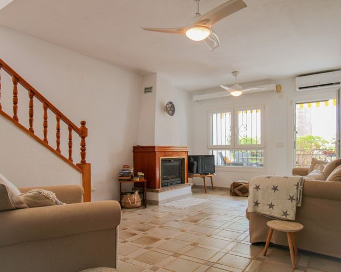 Image No.11-3 Bed Townhouse for sale