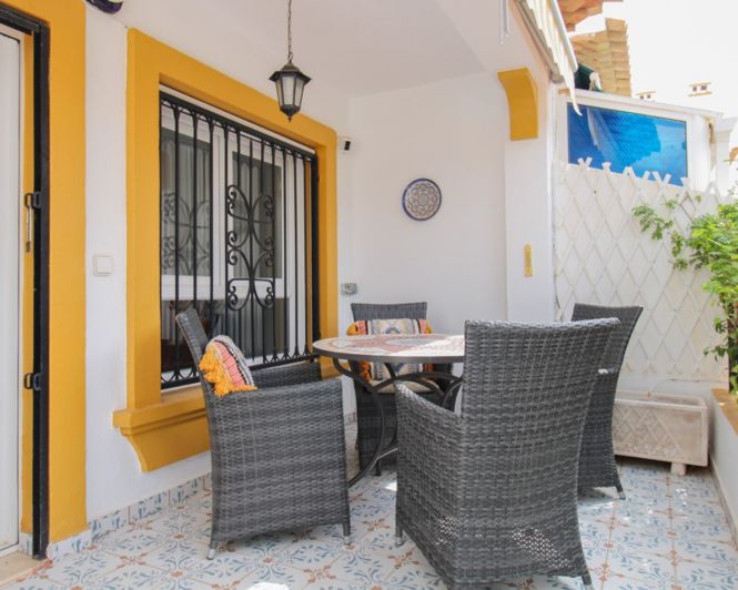 Image No.12-3 Bed Townhouse for sale