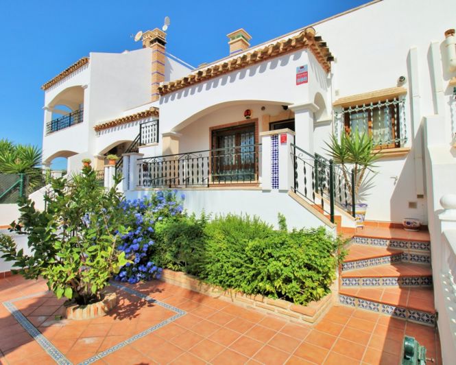 Image No.1-3 Bed Townhouse for sale