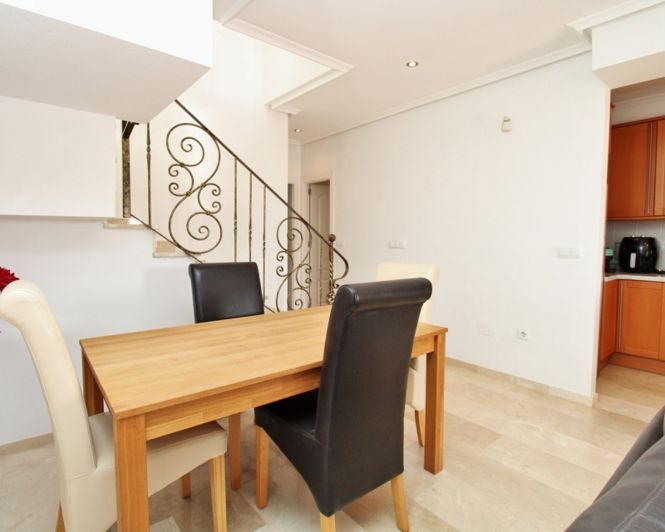 Image No.11-3 Bed Townhouse for sale