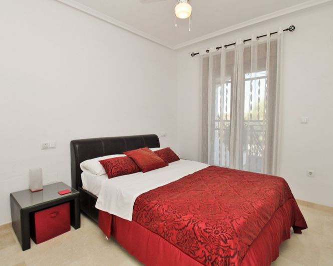 Image No.16-3 Bed Townhouse for sale