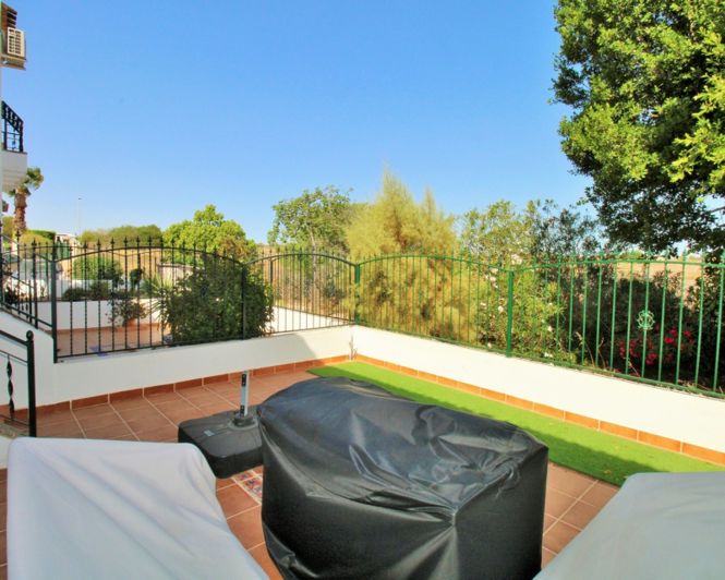 Image No.22-3 Bed Townhouse for sale