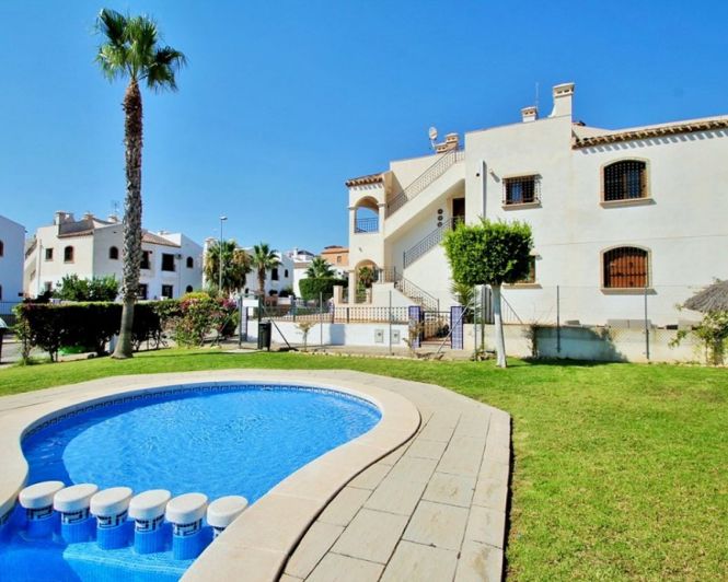 Image No.32-3 Bed Townhouse for sale