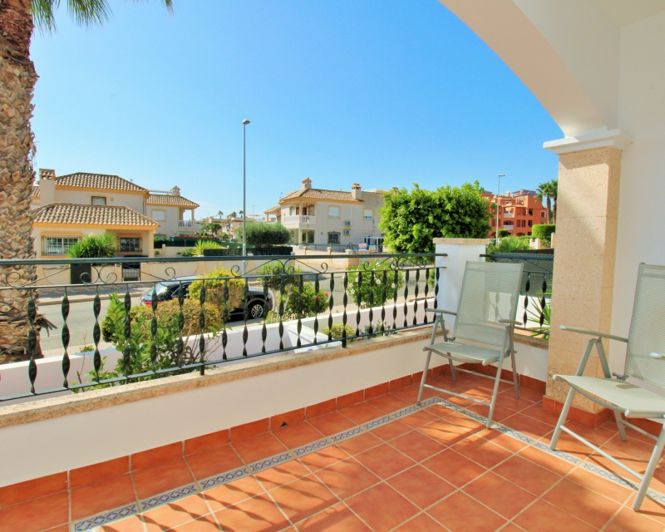 Image No.5-3 Bed Townhouse for sale