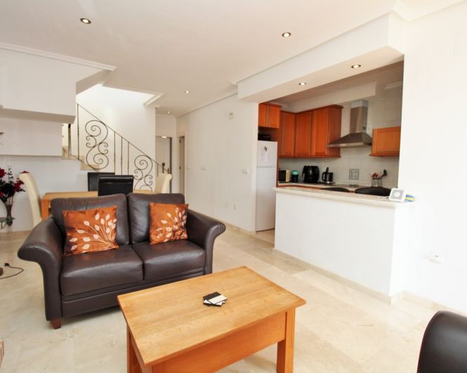 Image No.7-3 Bed Townhouse for sale