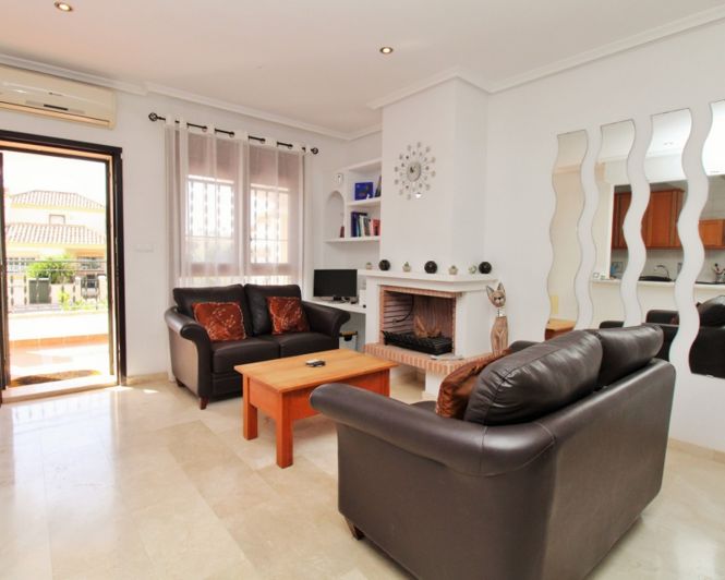 Image No.8-3 Bed Townhouse for sale