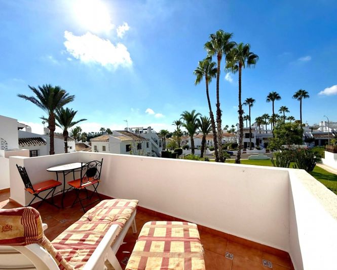 Image No.10-3 Bed Townhouse for sale