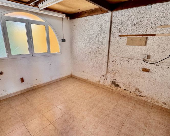 Image No.26-5 Bed Villa for sale