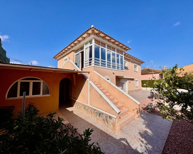 Image No.30-5 Bed Villa for sale