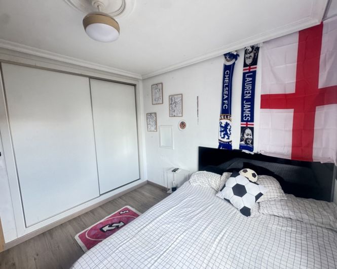 Image No.20-4 Bed Townhouse for sale