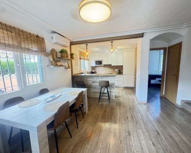 Image No.6-4 Bed Townhouse for sale