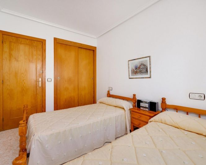 Image No.20-2 Bed Apartment for sale