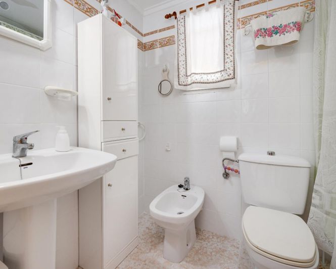 Image No.27-2 Bed Apartment for sale