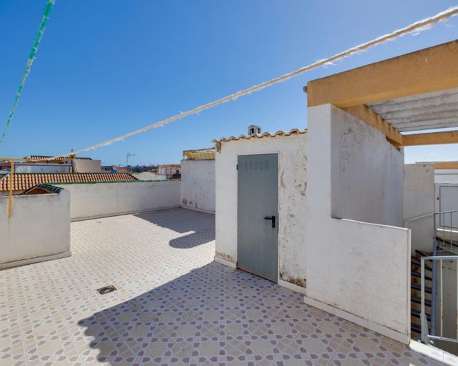 Image No.30-2 Bed Apartment for sale