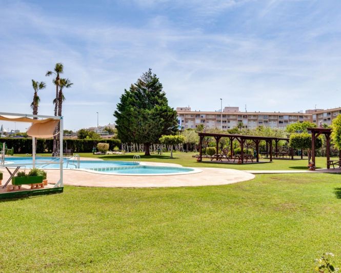 Image No.40-2 Bed Apartment for sale