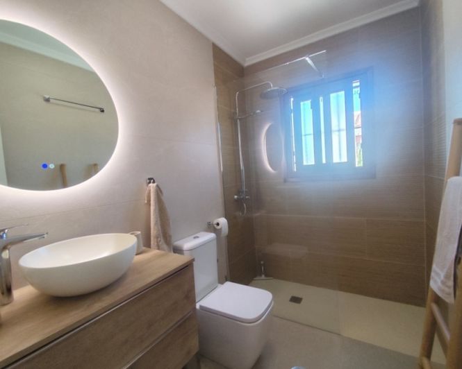 Image No.23-3 Bed Villa for sale