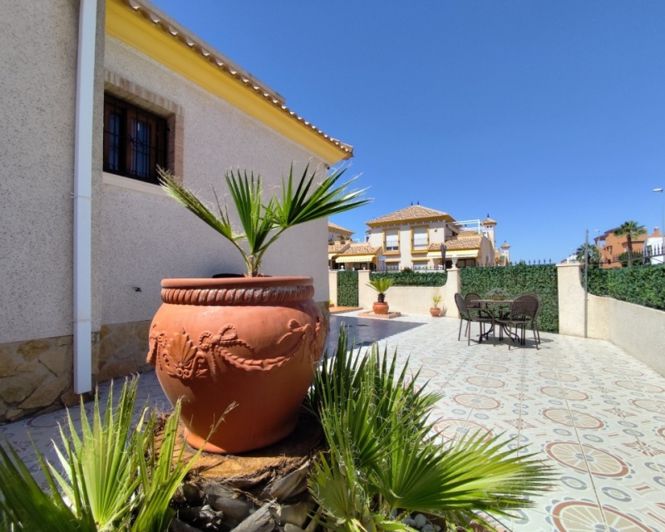 Image No.6-3 Bed Villa for sale