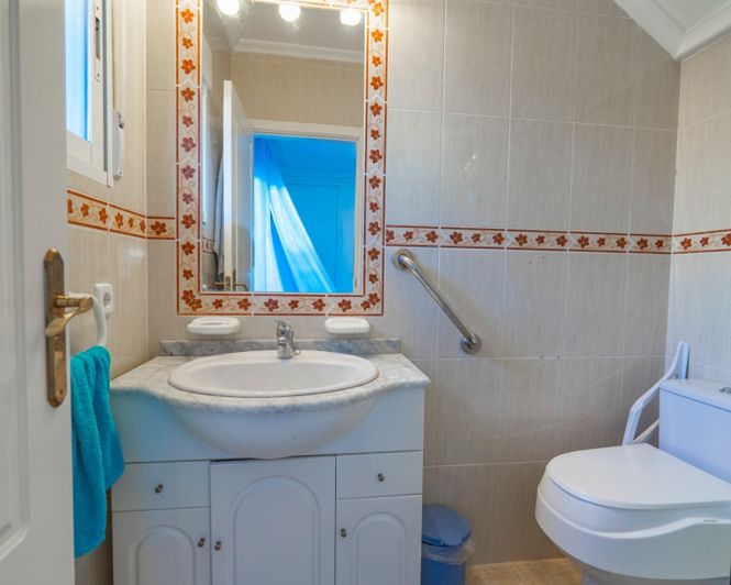 Image No.20-2 Bed Villa for sale