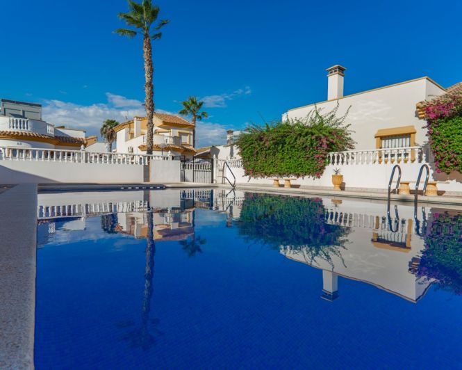 Image No.30-2 Bed Villa for sale