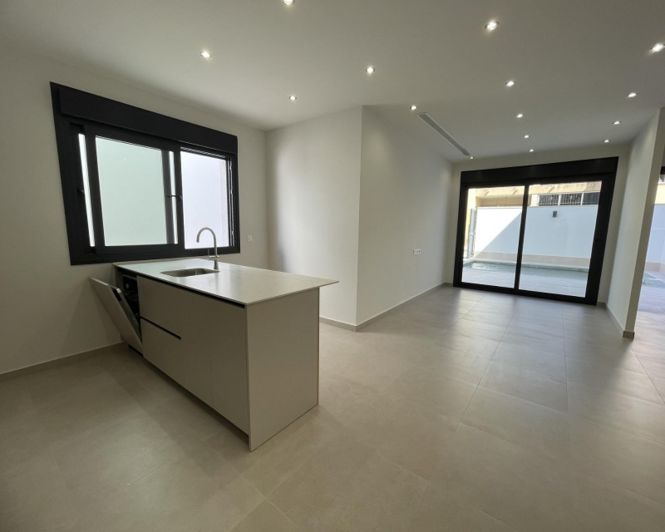 Image No.10-3 Bed Villa for sale