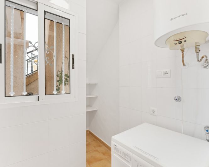 Image No.10-2 Bed Bungalow for sale