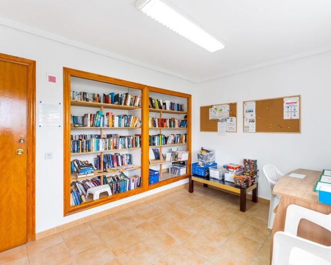 Image No.27-2 Bed Bungalow for sale