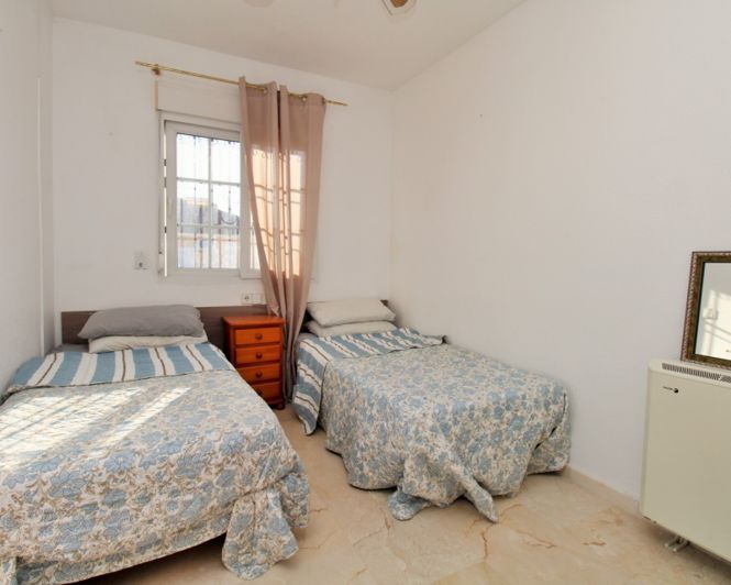 Image No.15-3 Bed Townhouse for sale