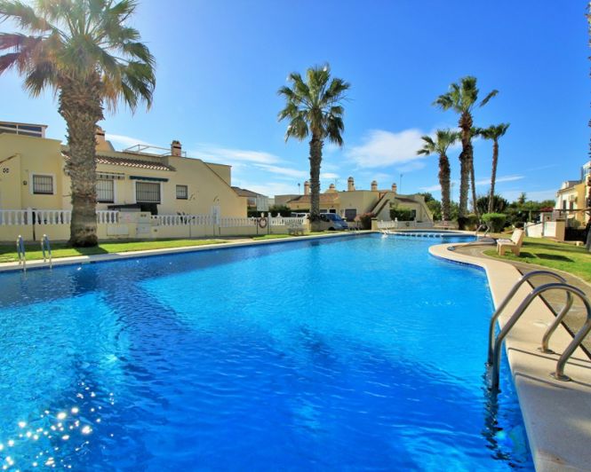 Image No.24-3 Bed Townhouse for sale