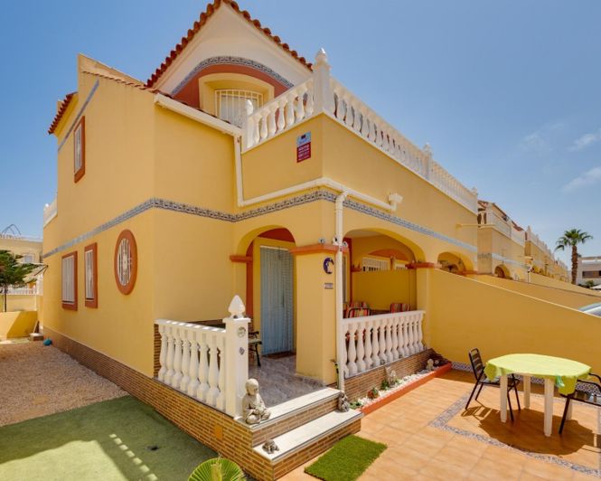 Image No.1-3 Bed Townhouse for sale