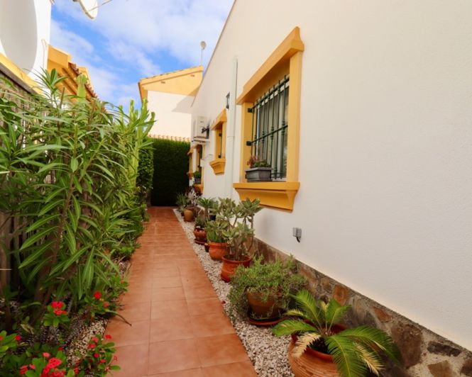 Image No.15-Villa de 2 chambres à vendre à Guardamar del Segura