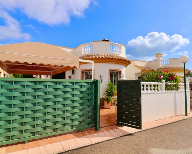 Image No.29-Villa de 2 chambres à vendre à Guardamar del Segura