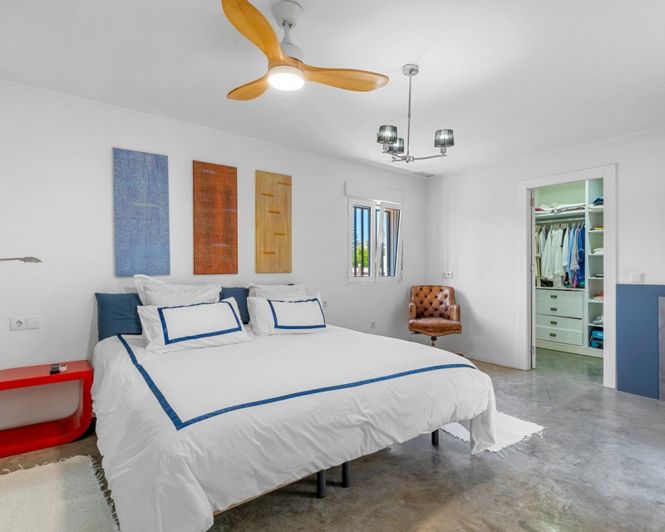 Image No.24-5 Bed Country Property for sale