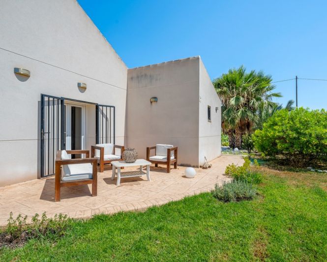 Image No.43-5 Bed Country Property for sale