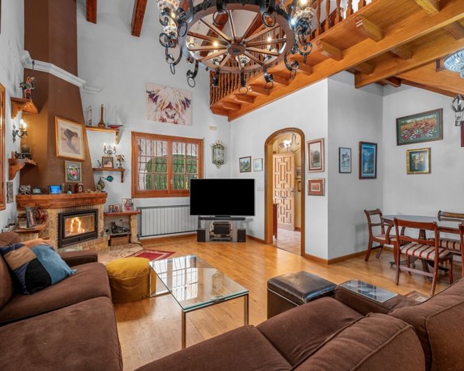 Image No.22-6 Bed Villa for sale