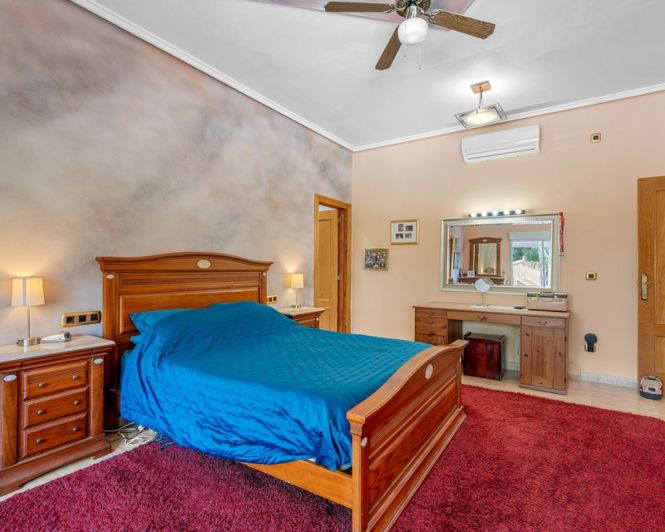 Image No.30-6 Bed Villa for sale