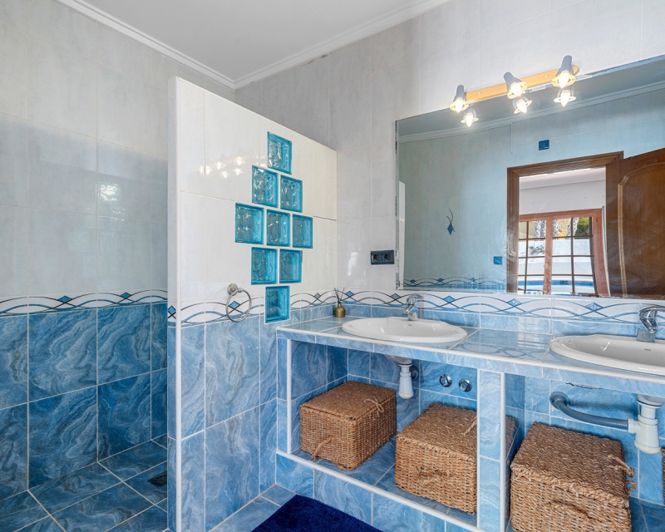 Image No.45-6 Bed Villa for sale