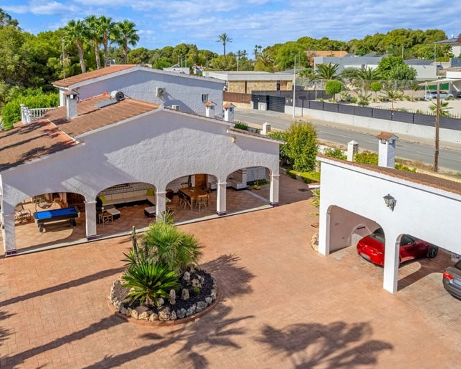 Image No.46-6 Bed Villa for sale