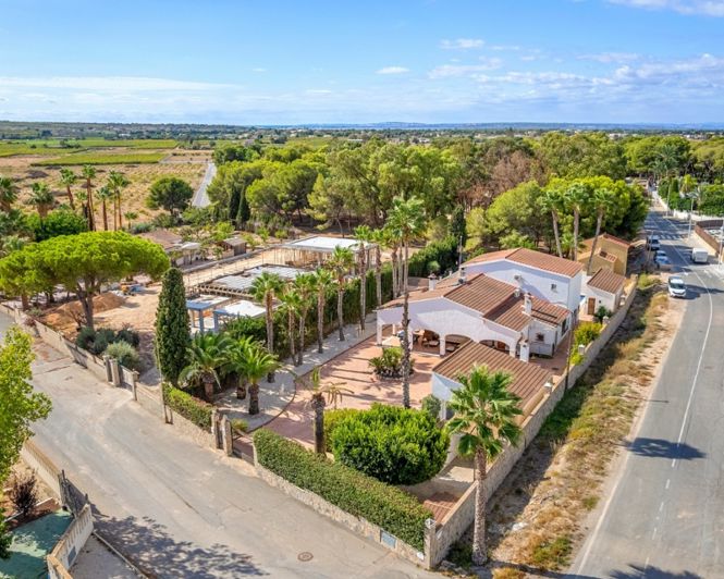 Image No.50-6 Bed Villa for sale