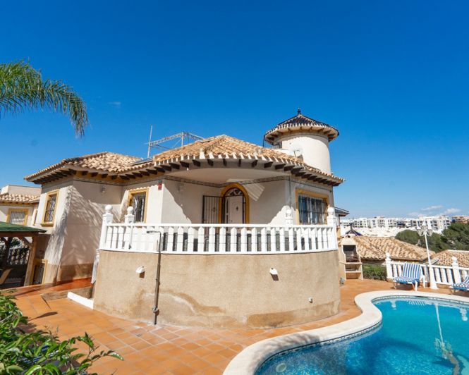 Image No.1-4 Bed Villa for sale