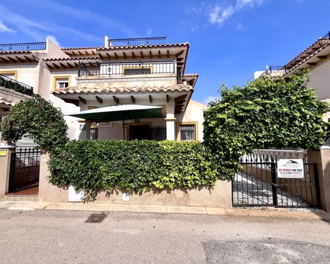 Image No.1-3 Bed Villa for sale