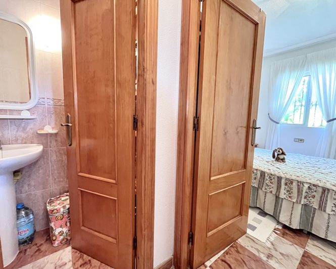 Image No.16-3 Bed Villa for sale