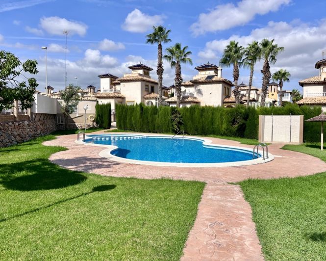 Image No.2-3 Bed Villa for sale