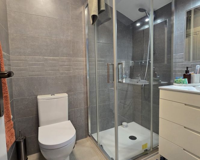 Image No.8-3 Bed Townhouse for sale