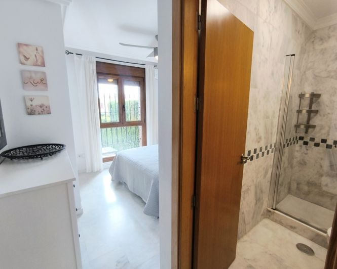 Image No.11-2 Bed Bungalow for sale