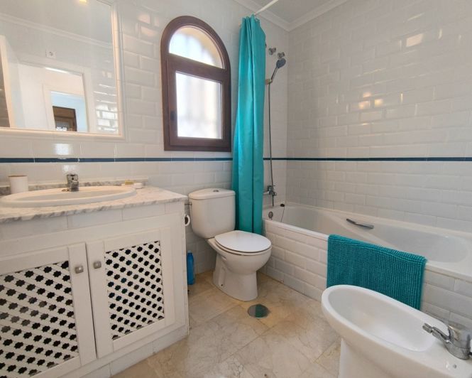 Image No.15-3 Bed Villa for sale