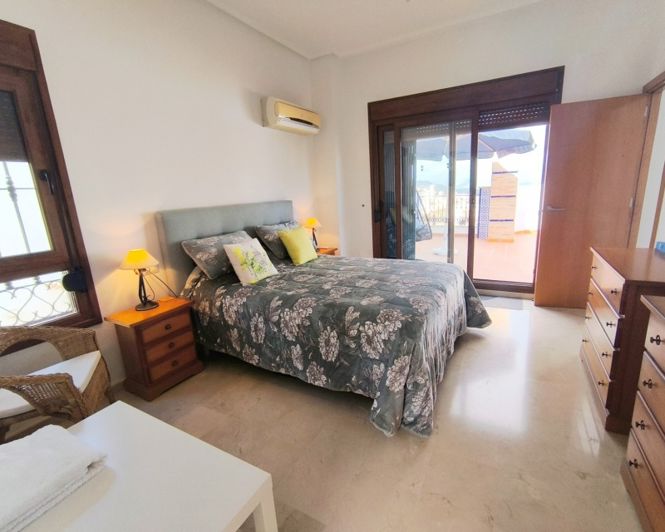 Image No.19-3 Bed Villa for sale